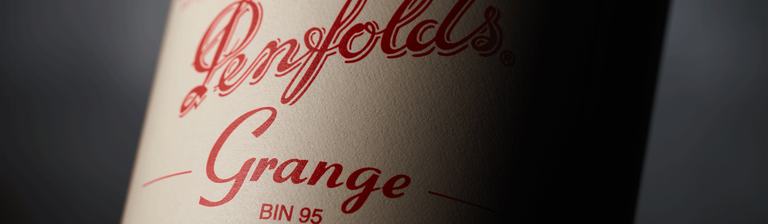 Close up of Grange 2016 label