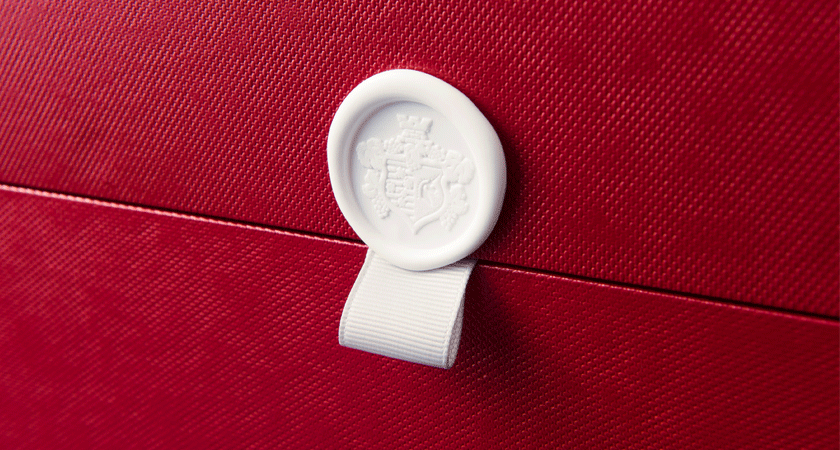 Close up of record player white closure 